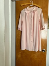 Vtg Gossard Artemis Nightgown/Robe with Floral collar and pockets Pink Sz small