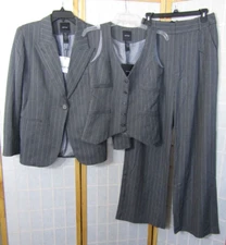 NWT SMYTHE Grey Pinstripe Blazer, Waistcoat, and Pleated Trouser Women's XS