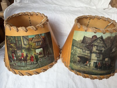 Vintage Paar beschichtete Papier Tischlampenschirme Seilborte Jagd/Straßenszene