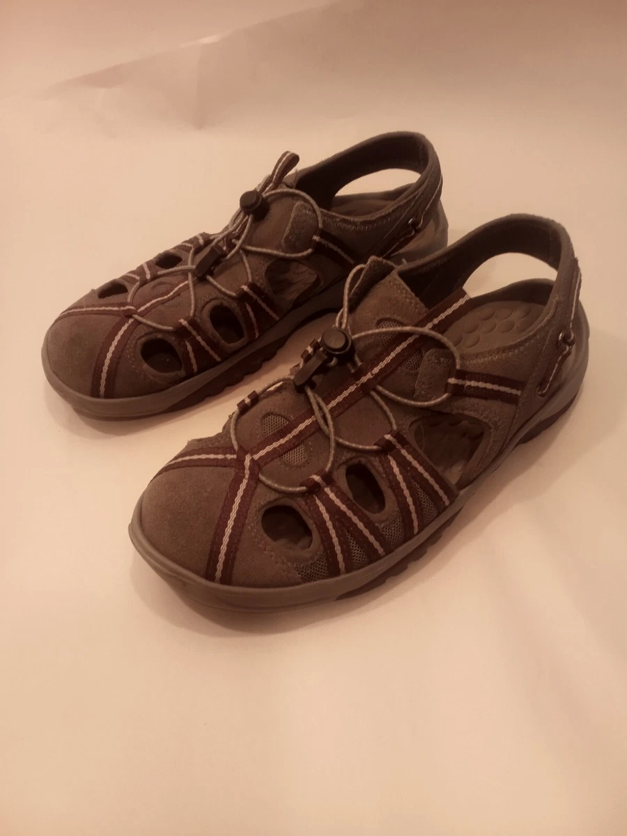 Privo sales womens sandals