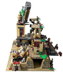 LEGO Indiana Jones: Temple of the Crystal Skull (7627) 100% with Box & Manual