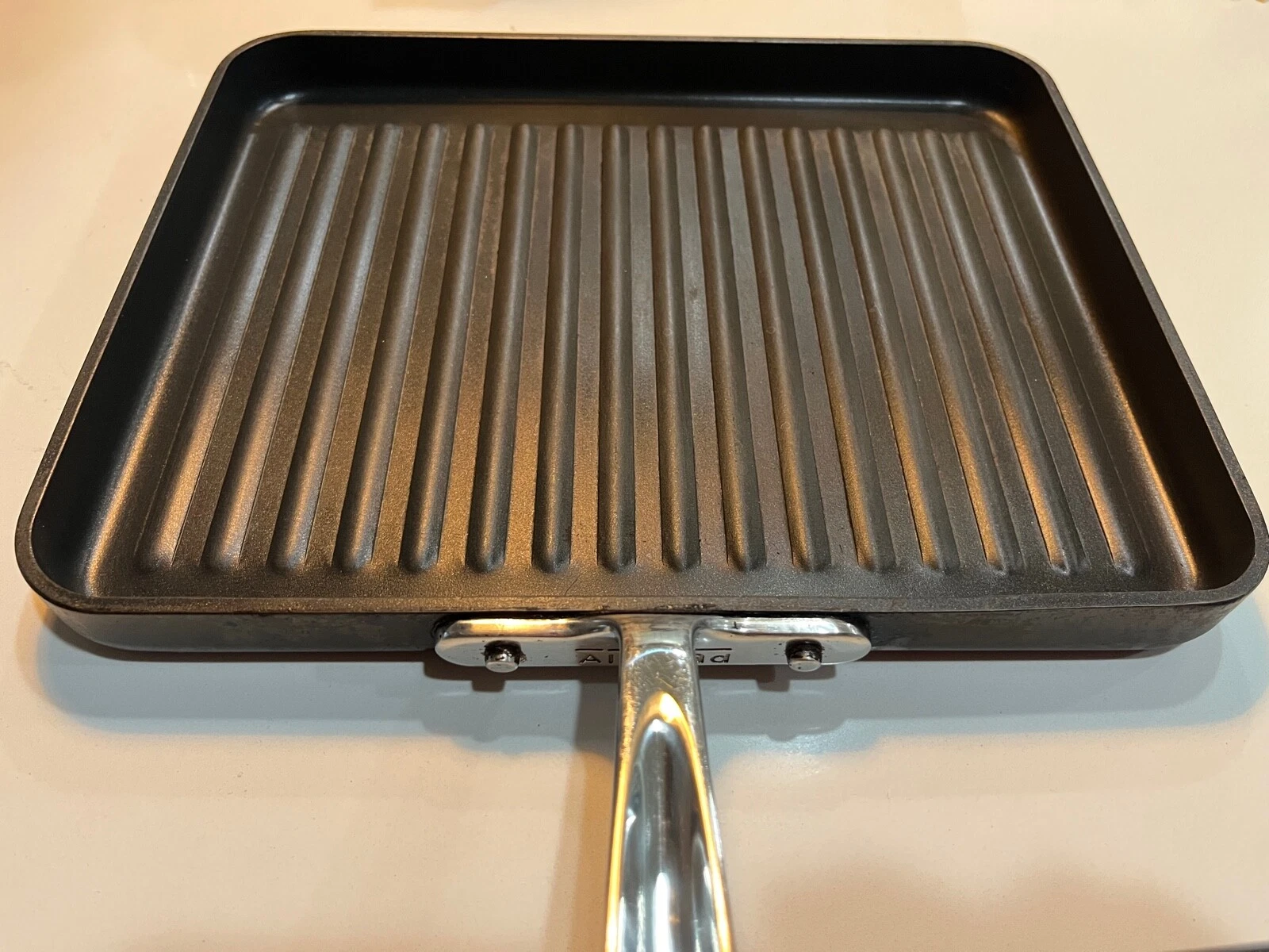 All-Clad Hard-Anodized Ridged Nonstick 9" x 11" Rectangular Grill Pan