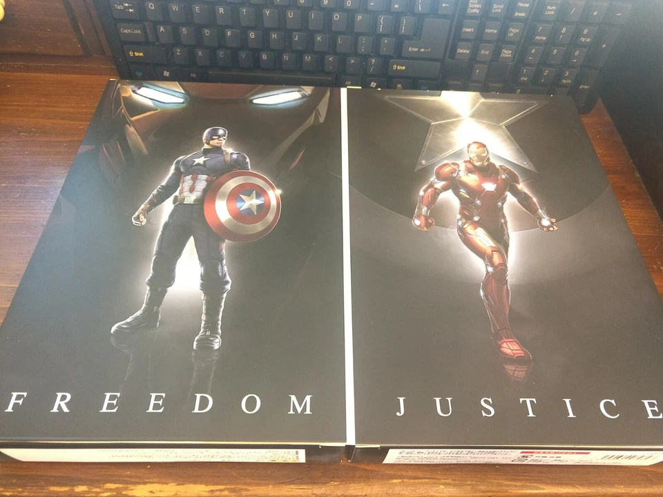 S.H. Figuarts Guerra Civil Capitán América y Iron Man Mark 46 Toys R Us Exclusivo Foto 3 de 4