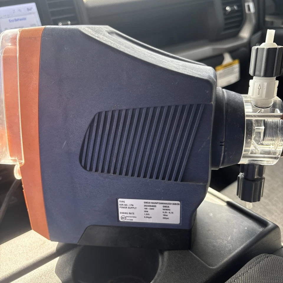 PROMINENT TYP GMXA 1604NPE26 DRIVEN METERING DOSING LIQUID CHEMICAL WATER PUMP - Image 2 of 4