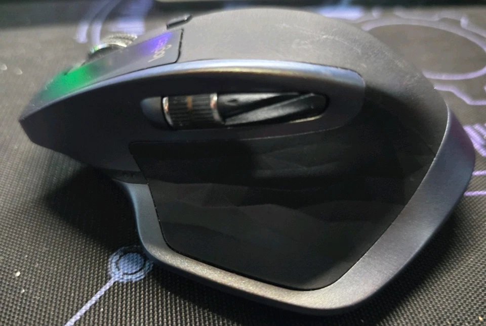 Logitech MX Master Wireless Mouse | Dongle included - Image 4 of 4