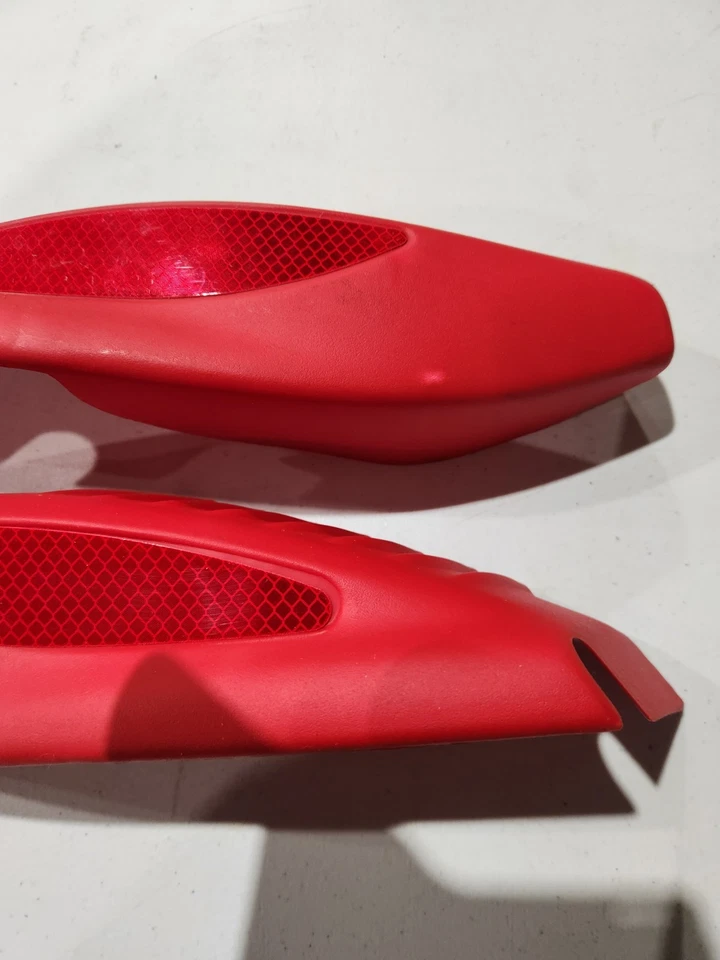 Nos SKI DOO MACH Z 1 800 700 PARACHOQUES TRASERO CUBIERTA TÚNEL Tapa Roja CK3 Foto 3 de 4