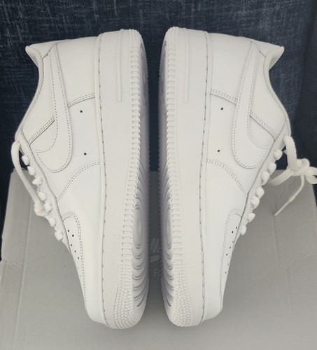 Nike Air Force 1 '07 Shoes Triple White CW2288-111 unisex-adult Sizes Men8 NEW - Picture 4 of 9
