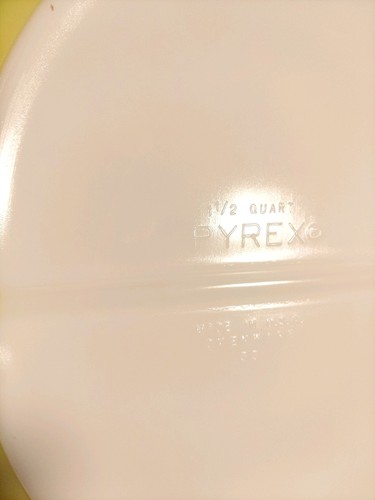 VTG PYREX Divided Casserole Dish 1.5 qt Oval w/Lid Avocado Verde Green Olive - Picture 7 of 9