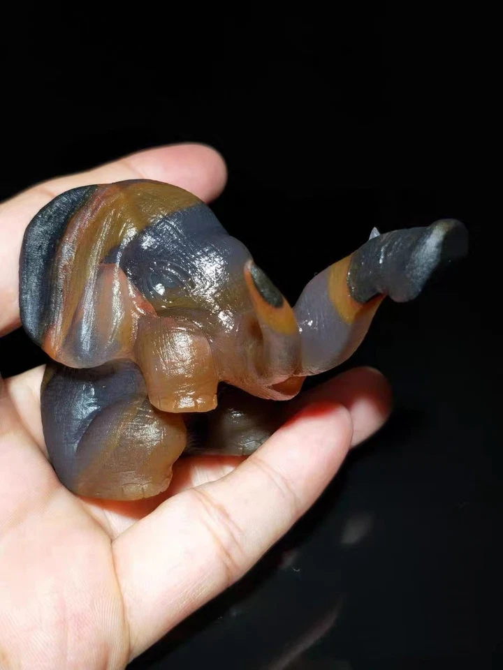 CERTIFIED 163.2g 100% NATURAL BRAZILIAN AGATE HAND CARVED ELEPHANT FIGURINE - Image 2 of 4