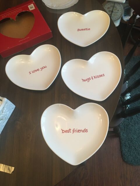 4 super keen Pottery Barn Kids Heart shaped plates with text