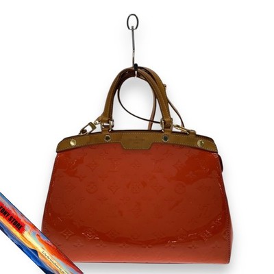 Louis Vuitton Blair MM Monogram Vernis PNK Emaille Allover Muster