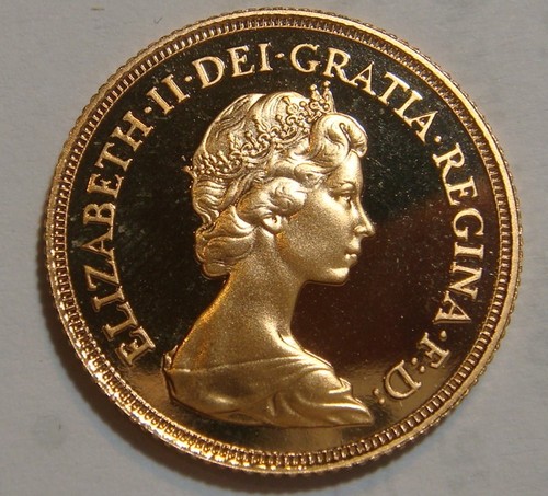 1982 Q.E. II GOLD SOVEREIGN PROOF STRIKE~ COMES WITH BOX