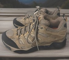 Merrell Moab 3 Hiking Shoes Women s Size 7 Taupe Vibram Sole Trail Walking