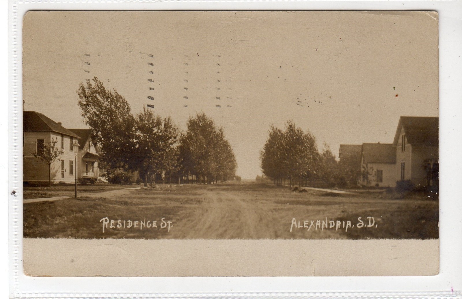 RESIDENCE STREET, ALEXANDRIA South Dakota USA postcard (C16913