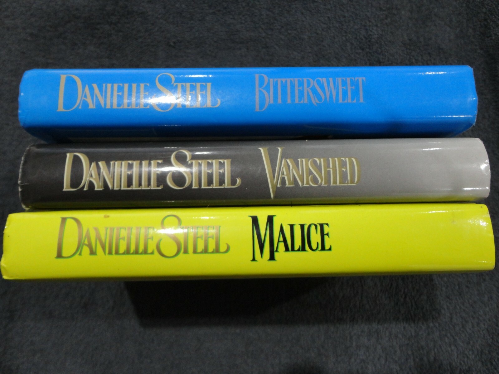 3 BOOKS BY DANIELLE STEEL MALICE, VANISHED & BITTERSWEET**HARDCOVER