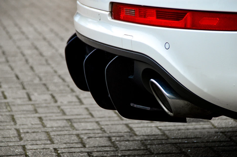 Difusor trasero fresado de ABS adecuado para Audi Q7 4L con S-Line - Imagen 4 de 4