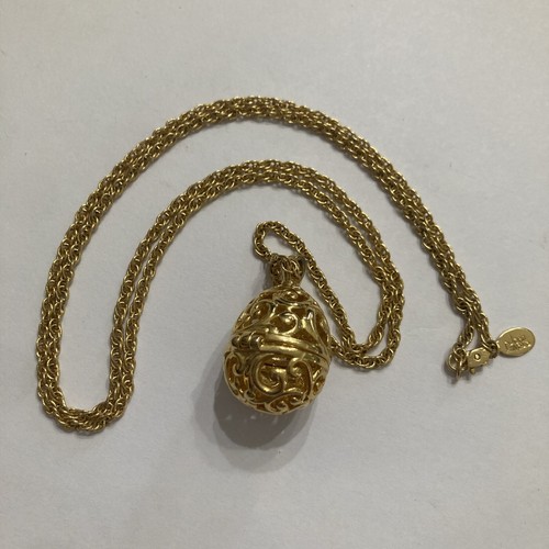 Joan Rivers Chunky Gold Toned Faberge Filigree Hinged Egg Pendent Necklace