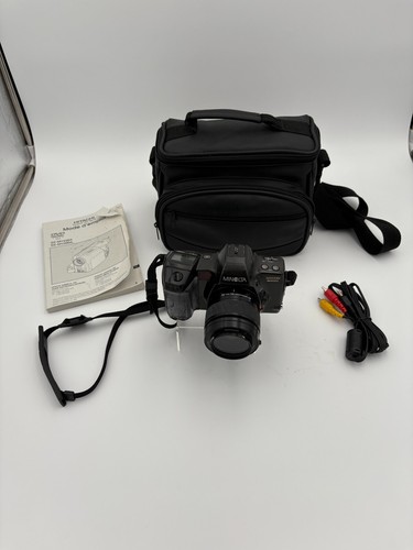 Minolta Maxxum 8000i 35mm SLR Film Camera 35-80 Lens Camera w/Flash - Powers on - Picture 2 of 11
