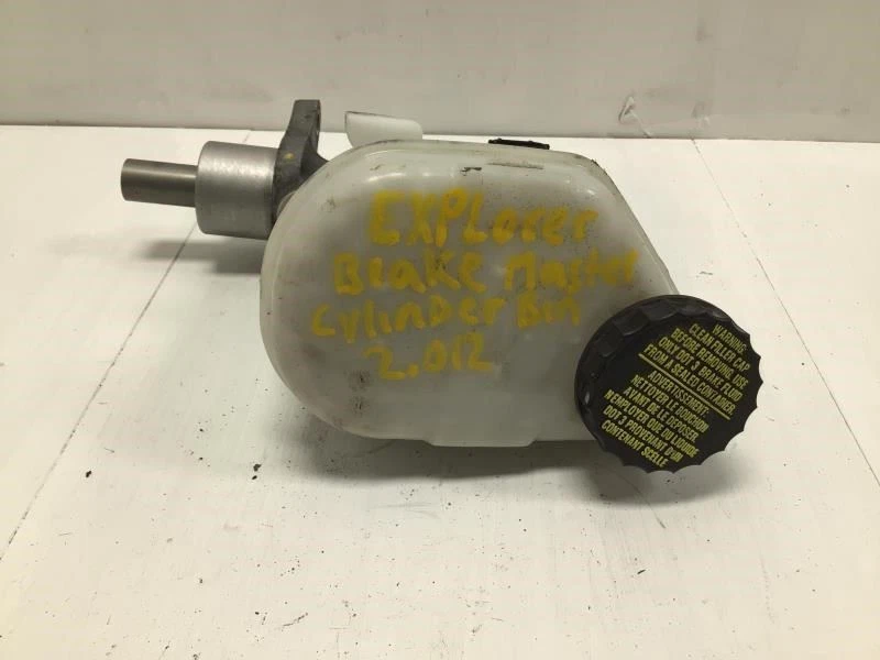 2011 FORD EXPLORER XLT BRAKE MASTER CYLINDER OEM+ - Image 4 of 4