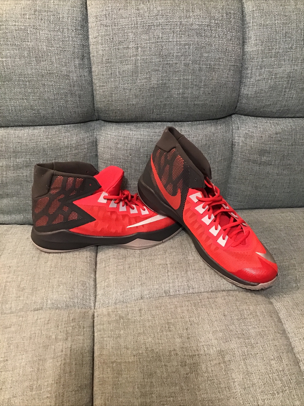 Nike Mens Zoom Devosion 844592600 Red Basketball Shoes Sneakers Size