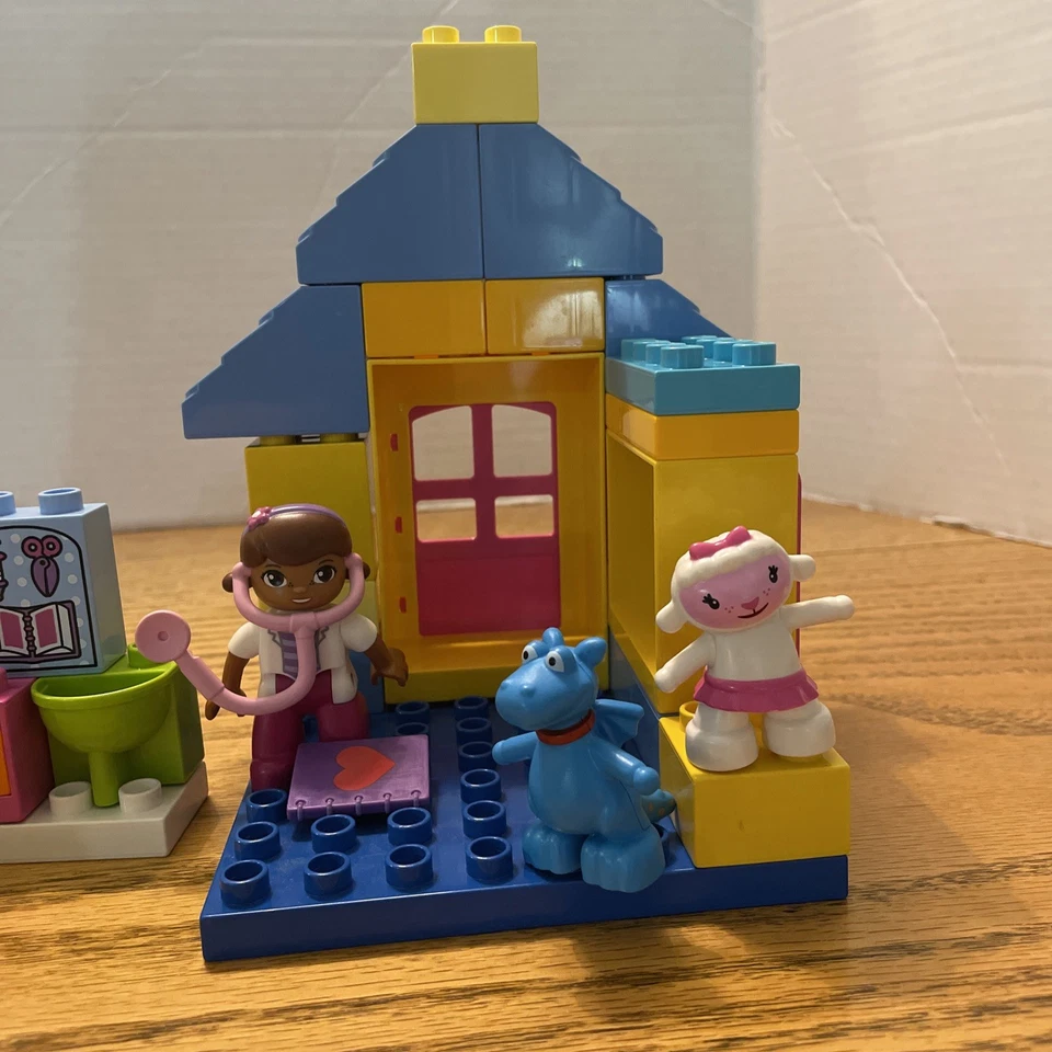 Lego Duplo Disney Set 10606 Doc McStuffins Backyard Clinic - Not Complete - Image 4 of 4