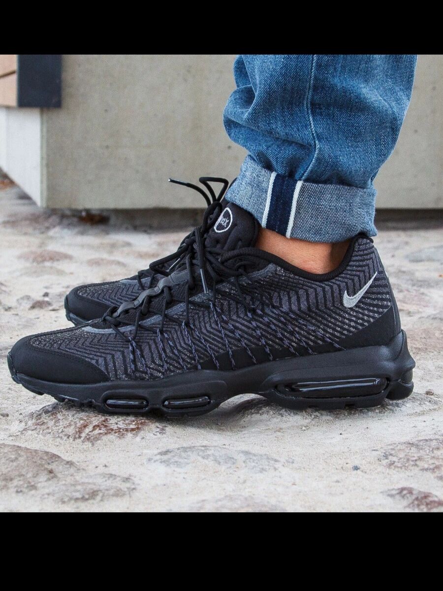 NIKE AIR MAX 95 Ultra JCRD Mens Shoes Sz 9 749771-001 Black NIKE AIR MAX 95 Ultra JCRD Mens Shoes Sz 9 749771-001 Black