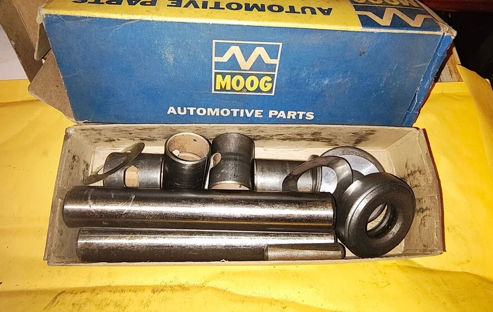 ВИНТАЖНЫЙ НАБОР ЗНАЧКОВ KING; MOOG NO 8450B - Изображение 2 из 3