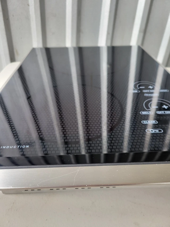 Wolf Induction CT15I/S Black Two Burner Induction Cooktop, Stainless Steel 15” - Image 3 of 4