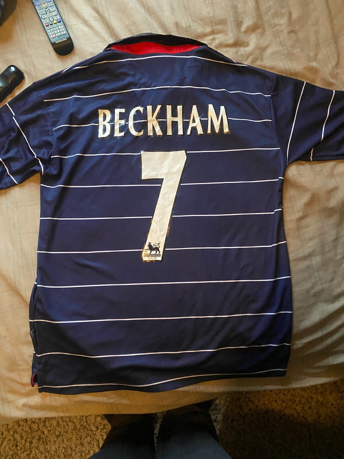 Vintage David Beckham 1996 Manchester United Jersey - Sharp Logo - Large