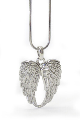H9 Angel Wings Pendant Necklace with Snake Chain 16'' plus extender NEW