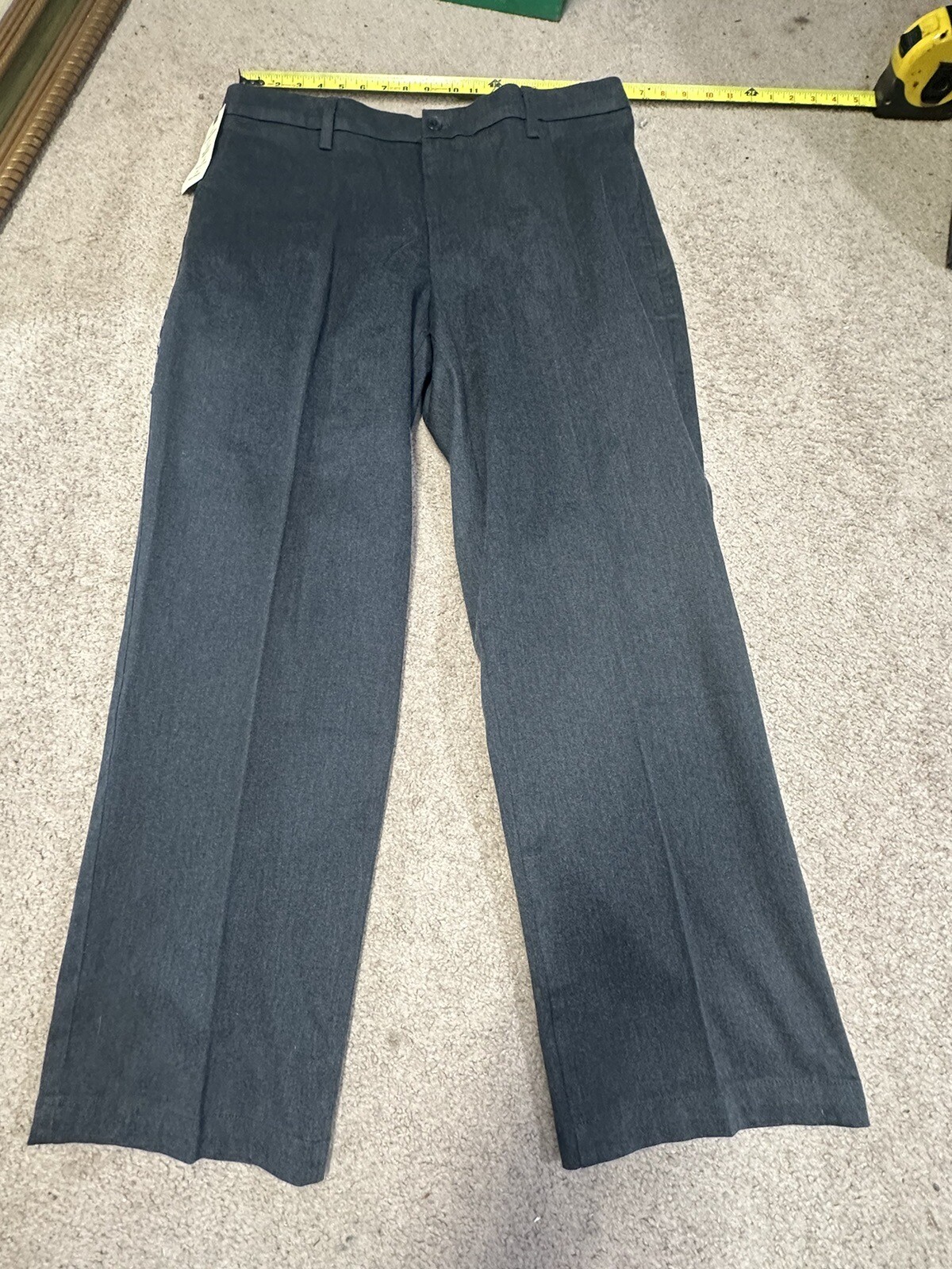 NWT DOCKERS FLEX COMFORT WAISTBAND SHIRT GRIPPER 36x30 PANTS 62 Gray