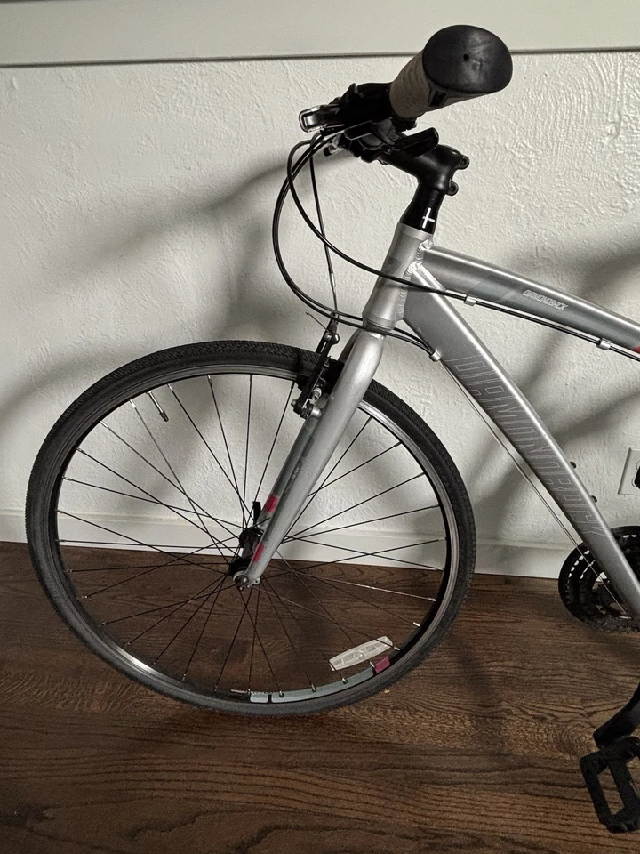 Bicicleta Diamondback 2016, Clarity 1, para mujer en excelente estado, asiento alpino Foto 3 de 4