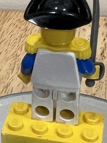 LEGO 1989 Minifigure Imperial Soldier 6245 Harbor Sentry Pirates Pi064