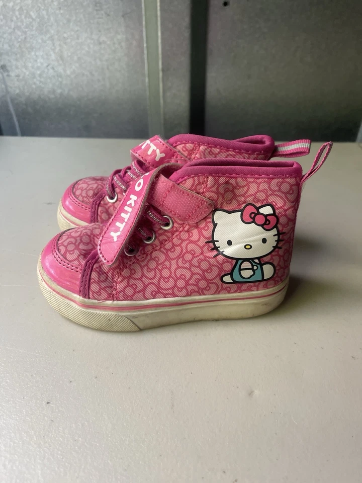 Tênis de lona Sanrio Hello Kitty infantil rosa cano alto novo tamanho. 7 novos - Imagem 2 de 3