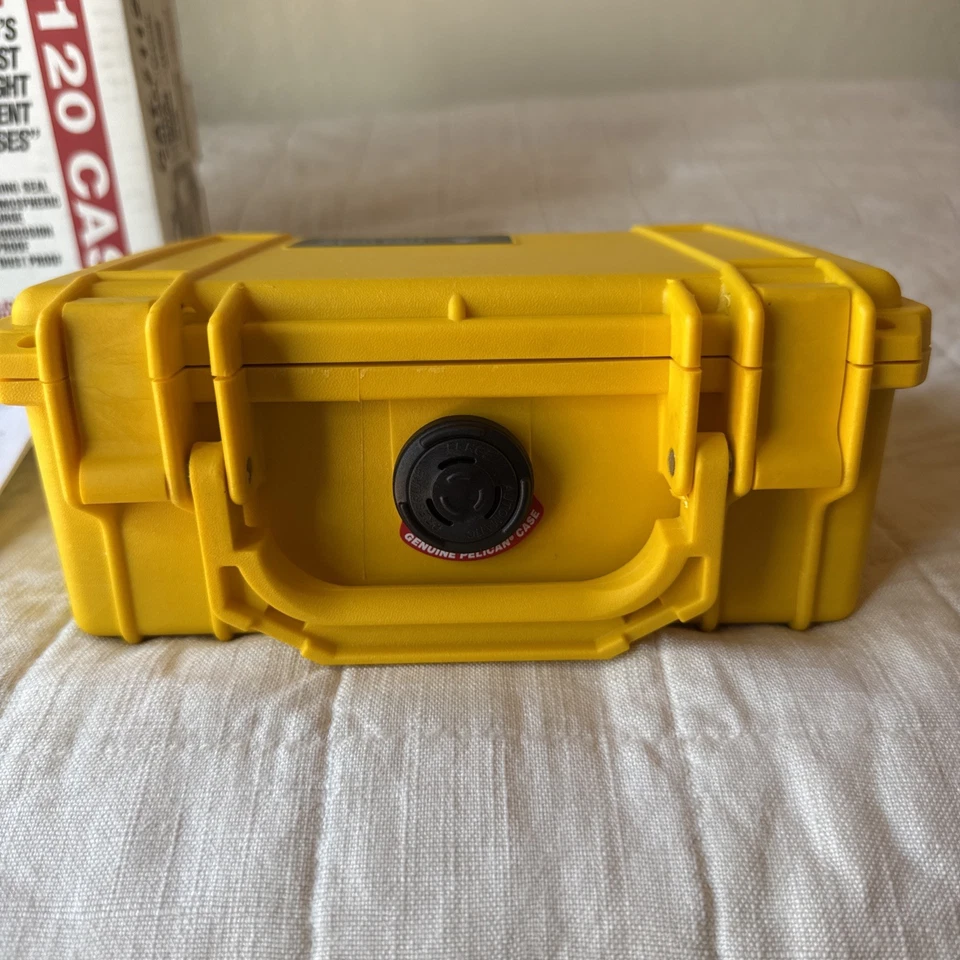 Pelican 1120 Watertight Hard Case with Foam Insert - Yellow #1120 NEW VINTAGE - Image 4 of 4