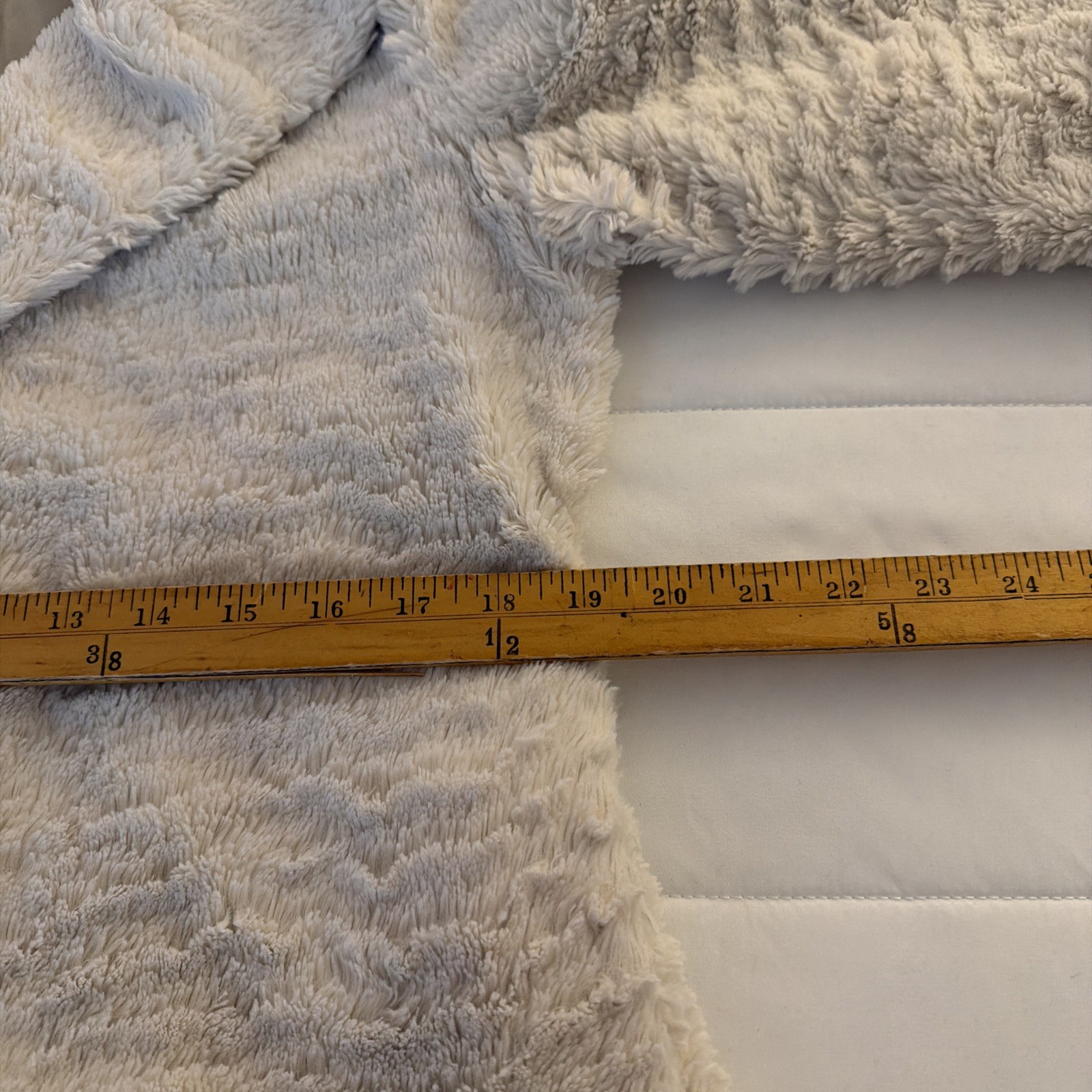 Patagonia Women’s Pelage Swing Style Jacket Asymmetrical Closure Faux Fur Fleece thumbnail 4