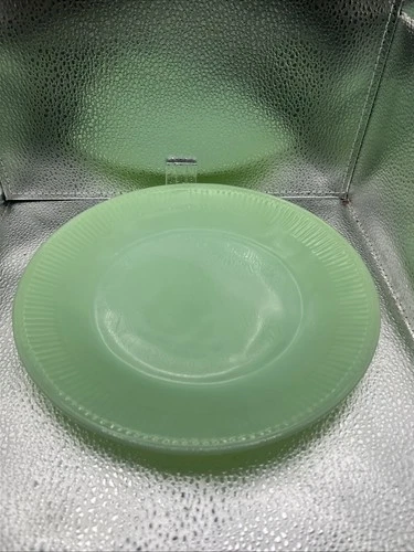 VINTAGE 1950’s JANE RAY JADEITE FIREKING 9” RIBBED DINNER PLATE