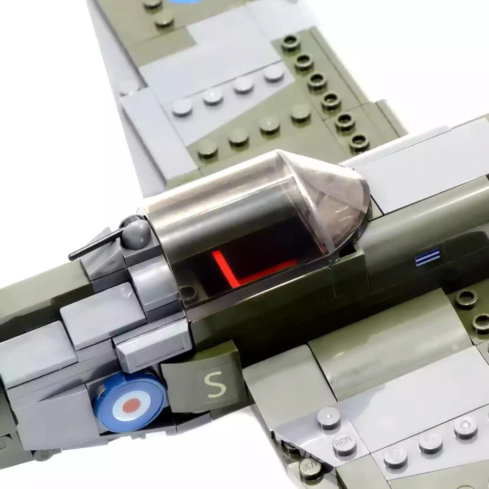 WW2 Spitfire Fighter 290 Pcs - image 2 of 4