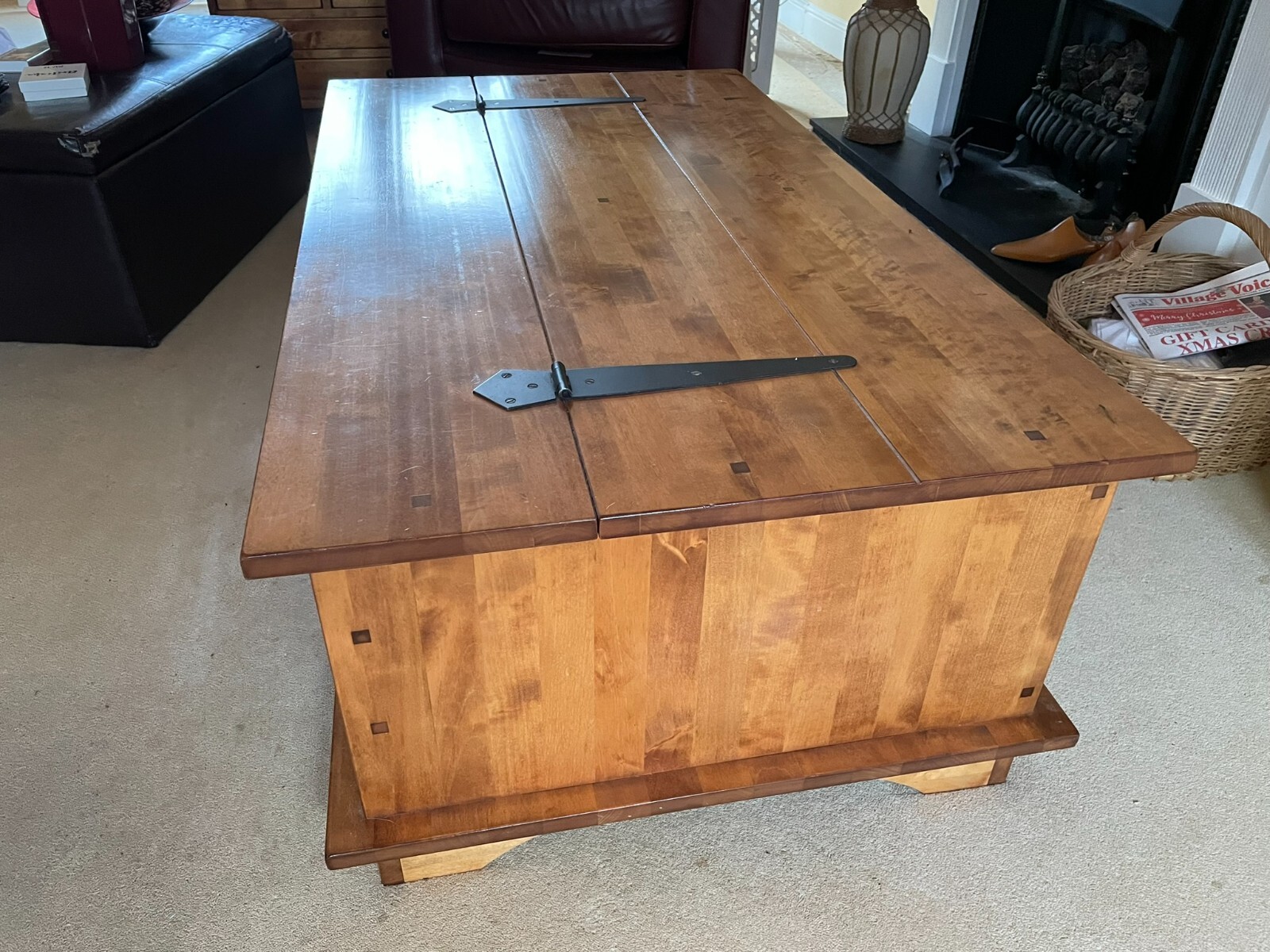 Laura Ashley Garrat Honey 12 Drawer Coffee Table eBay