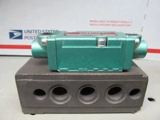Numatics 11DPA4110 Solenoid Valve with Manifold