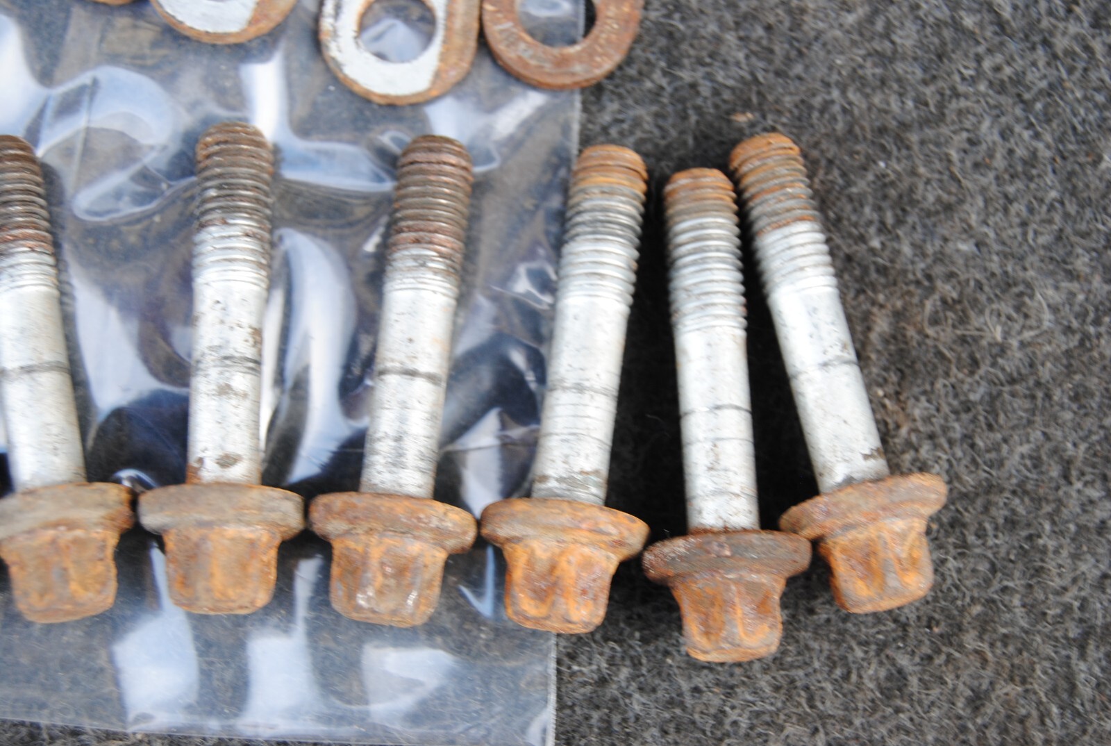 BMW 3 SERIES E90 E91 E92 320i 318i Small Case Diff to Driveshaft Bolts