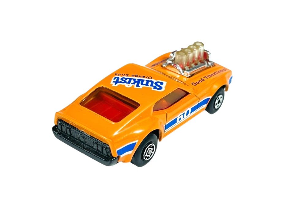 Matchbox Superfast MB60 Good Vibrations Piston Popper - w/Yellow Grid Box - Image 4 of 4