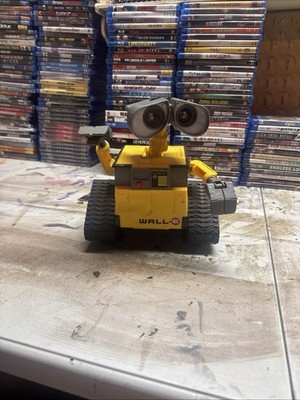 Disney Pixar Wall-E 2  Remote Control Robot Figure  NO REMOTE Untested