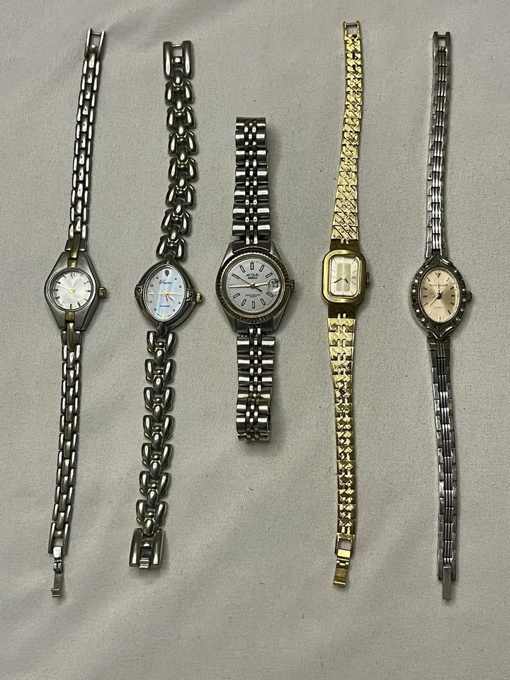Lote de 5 relojes vintage para mujer.  Solo se necesita batería nueva Foto 2 de 4