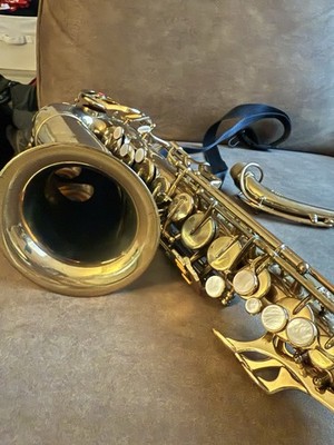 Vito 1950-60s Alto Saxophone Model 7417 A