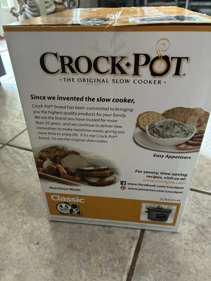 Crock Pot 4.5 Quart Manual Slow Cooker Damask Pattern Black & White SCR450-PT - Image 3 of 4