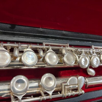 Pearl Flute PF-501 Eメカ付き Pearl PF-501 Flute Silver-plated *Open-hole *Made in Japan