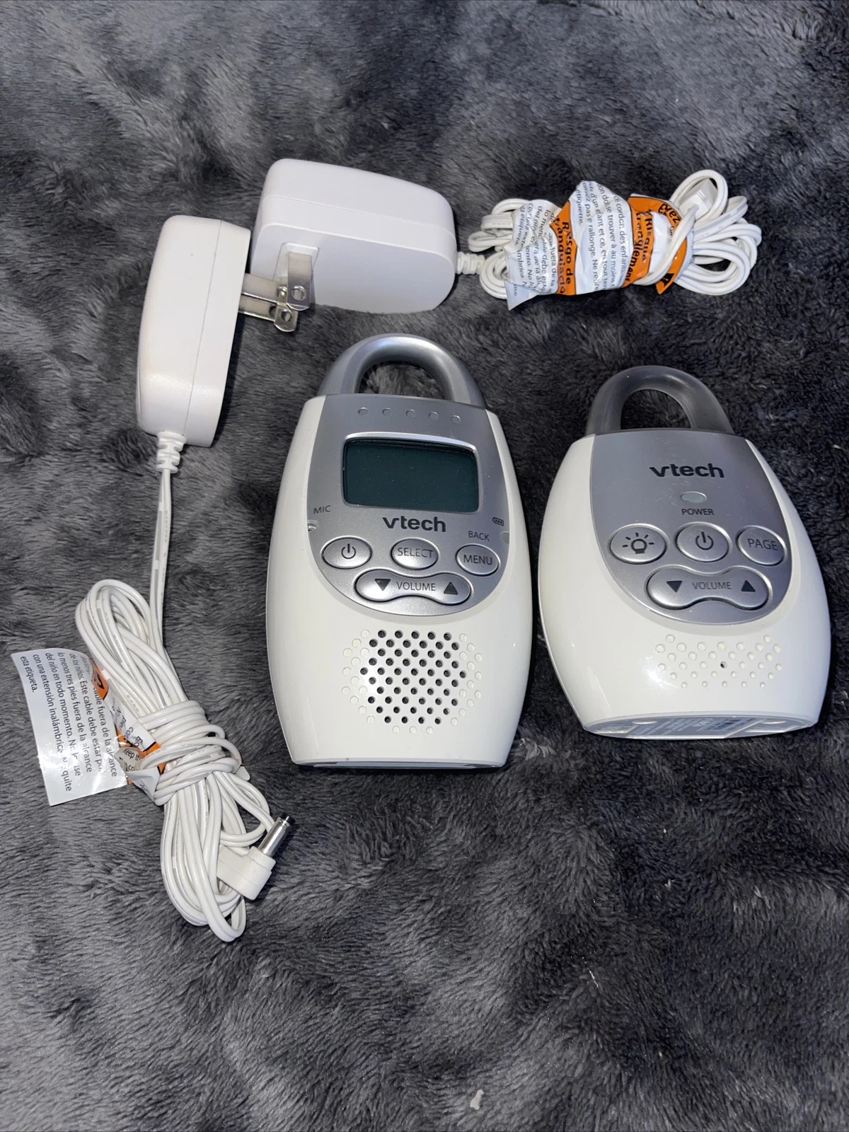 VTECH DM221-2 VTech Safe & Sound Digital Audio Baby Monitor with 2 Parent Units