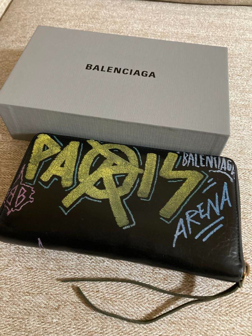 小物 BALENCIAGA Graffiti Round Zipper Wallet BALENCIAGA Graffiti Round Zip Long Black Wallet with Box