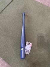 Franklin MLB New York Yankees Blue Plastic Bat and Ball Set 30 in NEW